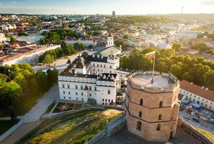Vom Gediminas-Turm aus haben Besucher Vilnius bestens im Blick.